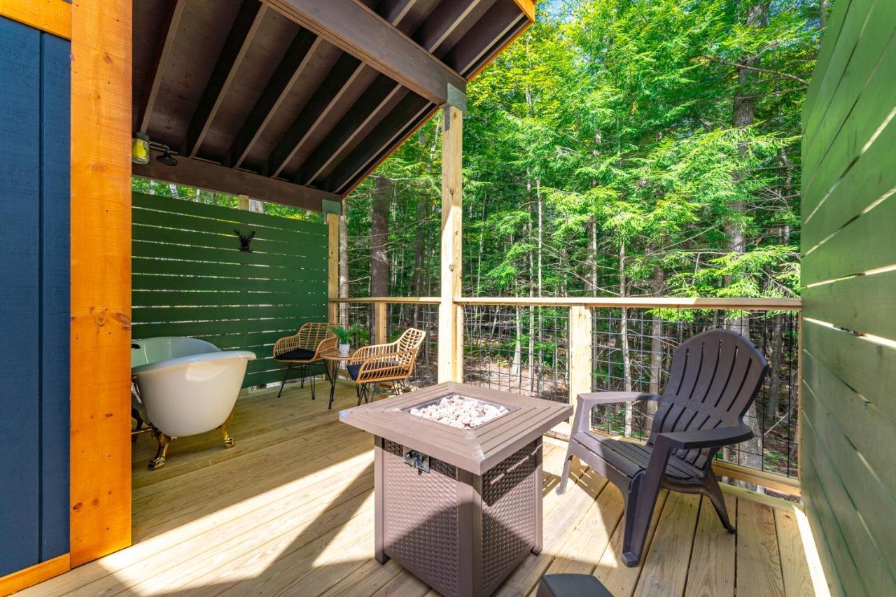 Trekker, Treehouses And 3*