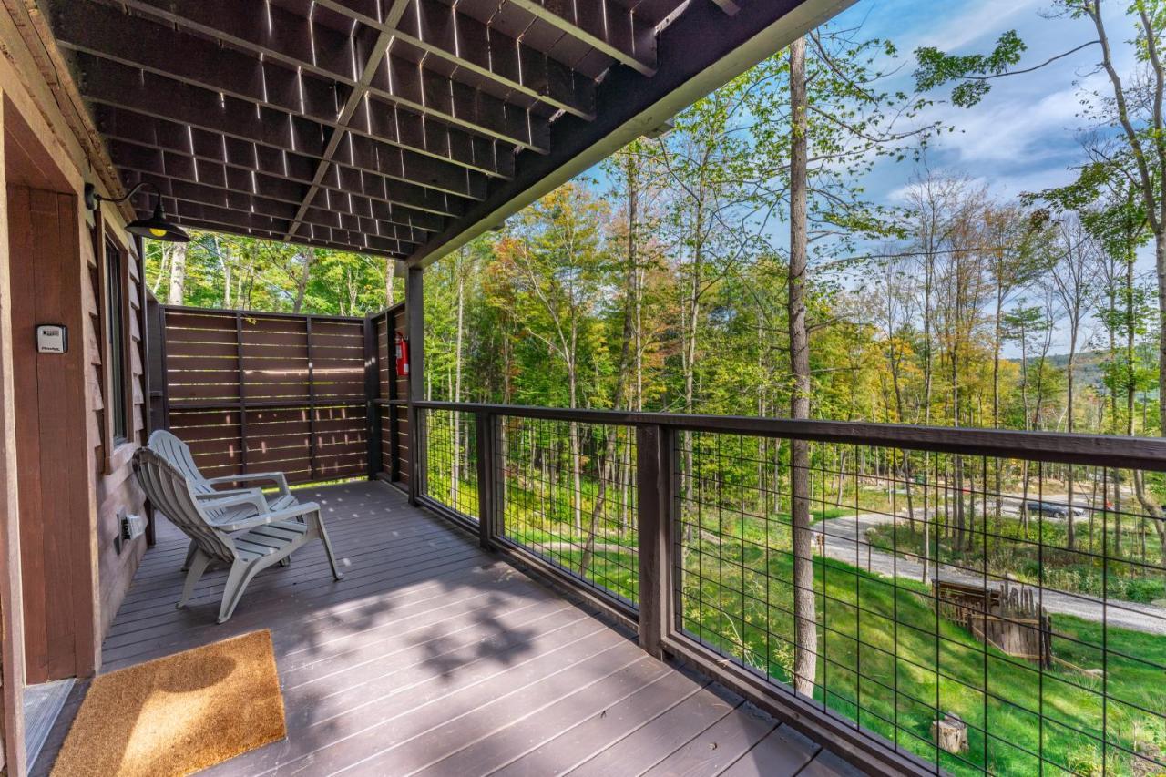 Trekker, Treehouses And 3*